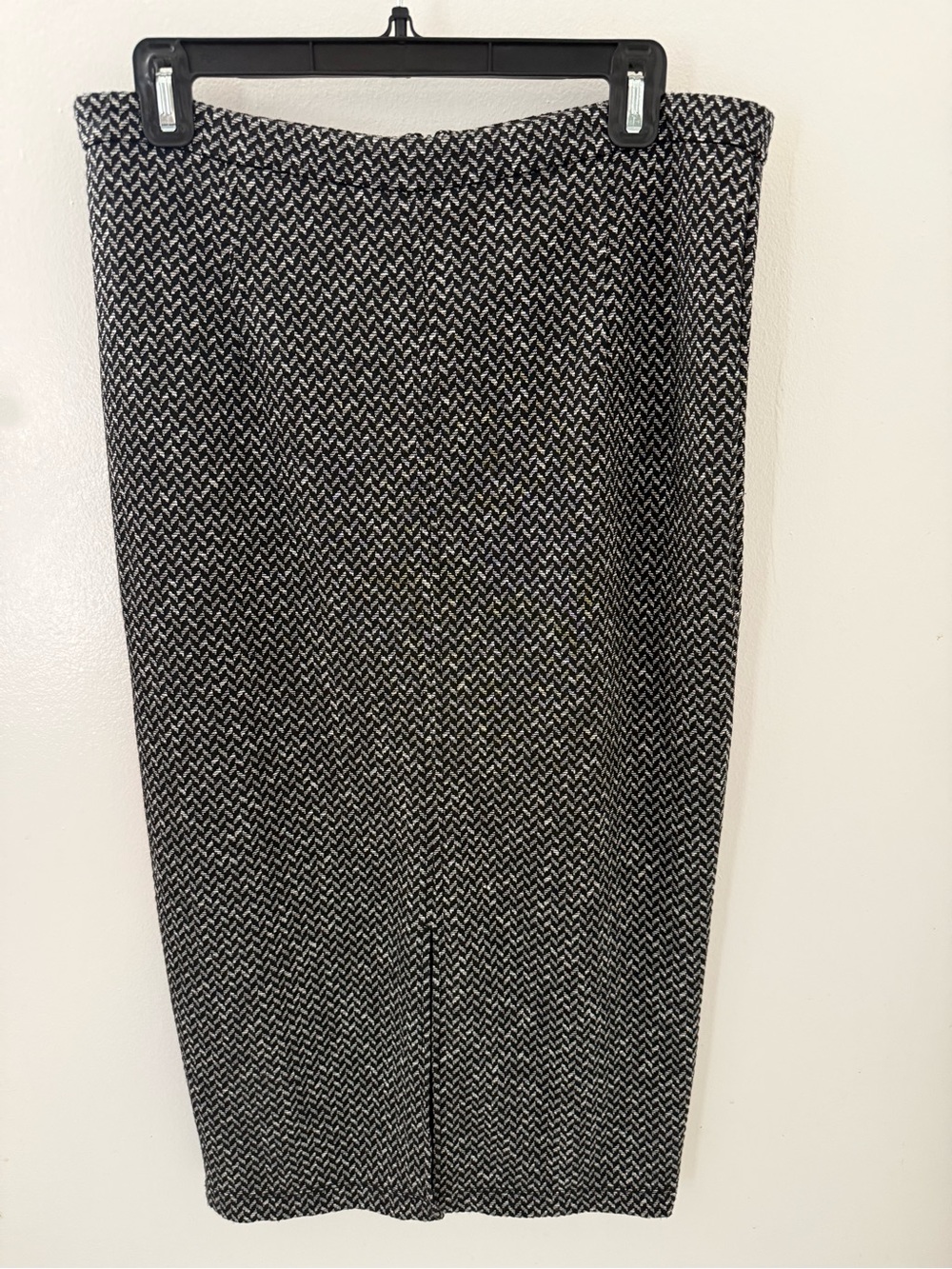 Banana Republic Black & Gray Herringbone Pencil Skirt